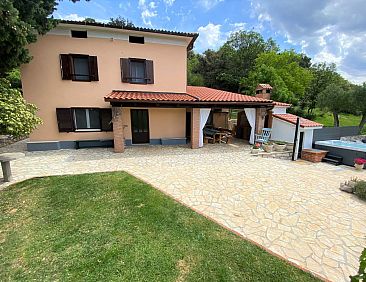 Vakantiehuis Tolles Ferienhaus in Supetarska Draga mit Garte