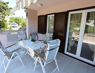 Appartement Appartement "Apartman Ružica" mit Terrasse