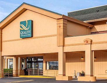 Quality Inn &amp; Suites at Coos Bay