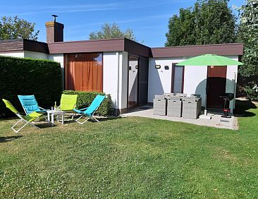 Vakantiehuis Ein Bungalow in einem Ferienpark, ganz in der N