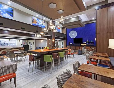 Hampton Inn &amp; Suites Houston-Bush Intercontinental Airport