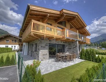Deer and Dear Luxury Chalet, App. B