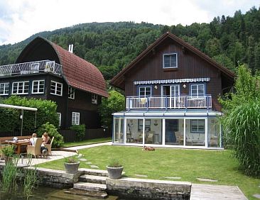 Vakantiehuis am Ossiacher See mit Garten