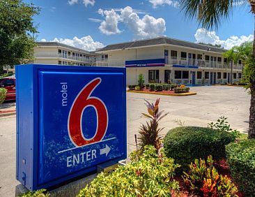 Motel 6-Bradenton, FL