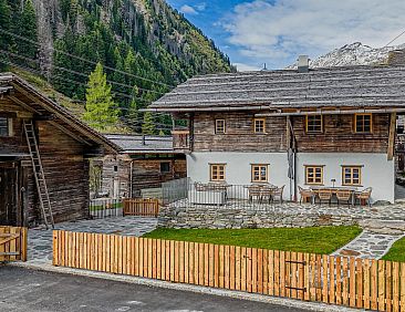 Raneburg 4 Futterhaus