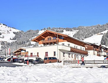 Next to the ski lift A 4