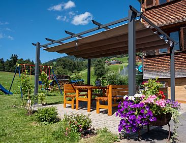 Appartement Neue Ferienwohnung in Schwarzenberg mit Garten u