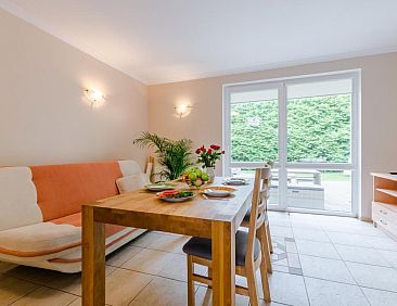 Appartement Wohnung mit Garten, Terrasse und Grill