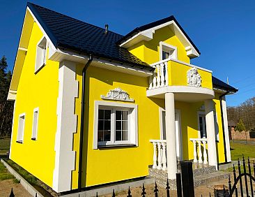 Vakantiehuis Nettes Ferienhaus in Miroszewo mit Großer Terr