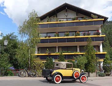 Hotel Hirsch mit Café Klösterle