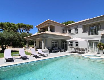 Vakantiehuis in Almancil mit Garten, Grill und Terrasse