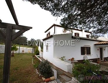 Vrijstaande woning in Santa Bárbara de Nexe