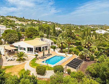 Vrijstaande woning in Santa Bárbara de Nexe