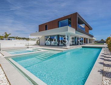 Vrijstaande woning in Albufeira