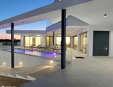 Villa Dominica - Nieuwe villa!