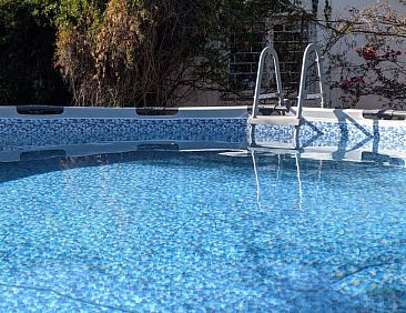 Vakantiehuis mit Pool und 5 Schlafzimmern für 10 Personen.