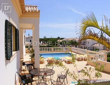 Vrijstaande woning in Vale Do Lobo