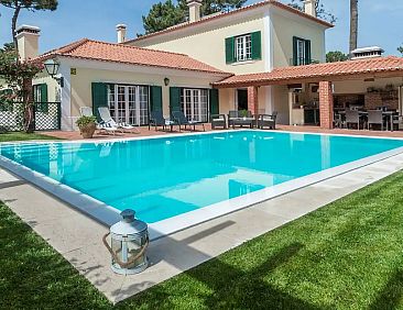 Villa Charneca