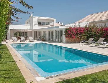 Villa Manuel