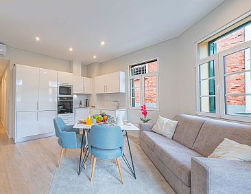 Appartement mit Balkon