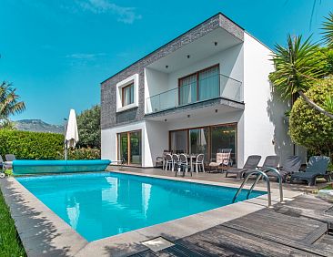 Vakantiehuis Ferienvilla "Star Villa" mit privatem Pool