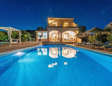 Vakantiehuis Villa Botin, beheizter Pool, AC, Meerblick