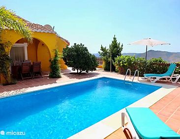 Villa Amarilla Andalusie met Zwembad