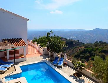 Villa Pampa + heerlijk prive Zwembad