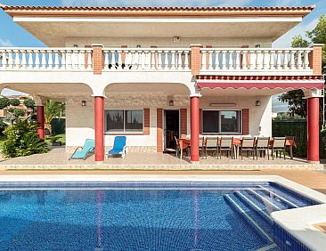 Vakantiehuis Chalet 'Vista Cunit' mit privatem Pool