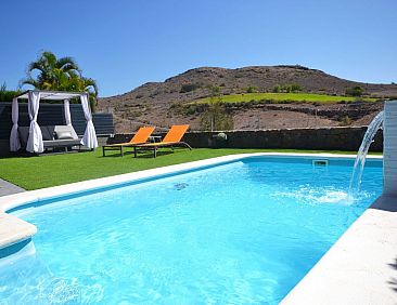 Vakantiehuis Villa für 4 Personen mit Schwimmbad und baline