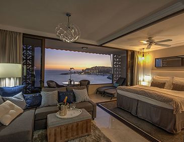 Appartement Luxus, Eleganz und Sonnenuntergänge am Strand