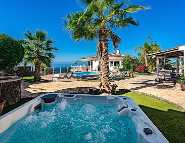 Vakantiehuis Luxusvilla mit fantastischem Meerblick