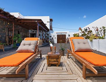 Vakantiehuis Exklusives Landhaus mit Garten und überdachter