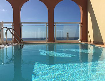 Appartement Luxuriöse Ferienwohnung mit Sonnenterrasse