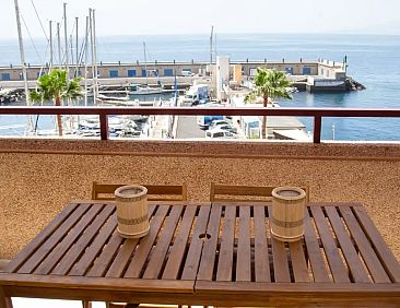 Radazul Beachfront Apartment