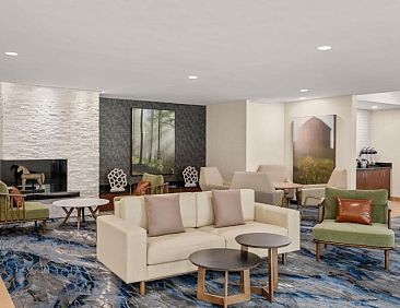 Fairfield Inn &amp; Suites Naperville/Aurora