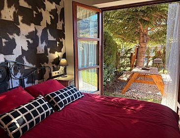 Appartement Wohnung mit privatem Garten und gemütlichem Pui