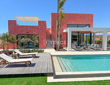 Geschakelde woning in Cuevas Centro