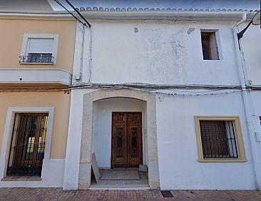 Geschakelde woning in ondara