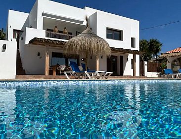 Prive Villa (10p) nabij het strand