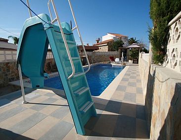 Vakantiehuis in Dénia mit Privatem Whirlpool