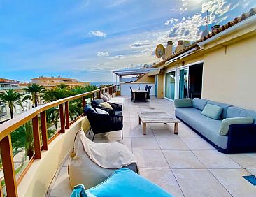 Penthouse Seven Oceans