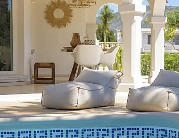 Las Palmeras - luxe villa in Moraira
