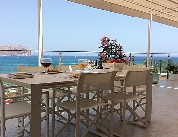 PENTHOUSE AAN  HET STRAND