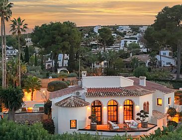 Melrose Place - Luxe Family Villa