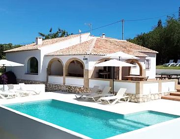 Vrijstaande villa in Javea