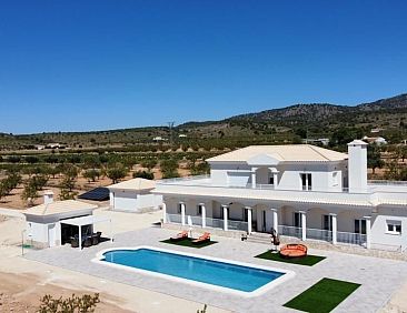 Vrijstaande woning in Pinoso
