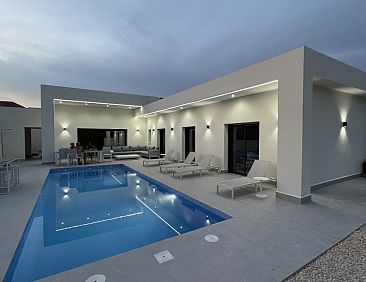 Vrijstaande woning in La Romana