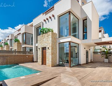 Vrijstaande woning in Los Montesinos