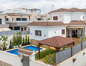 Vrijstaande woning in Los Montesinos